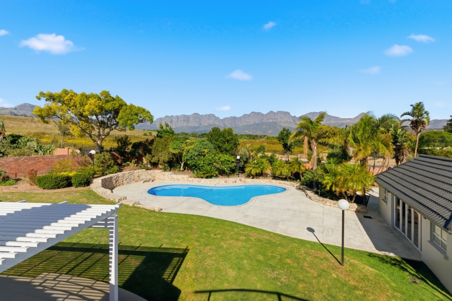 4 Bedroom Property for Sale in Golden Hill Western Cape